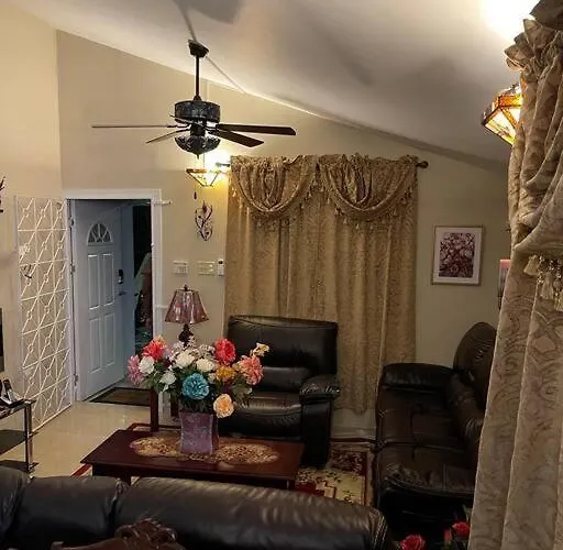 Peaceful 1-bedroom 1bath, Wifi, Air Conditioning Holiday home